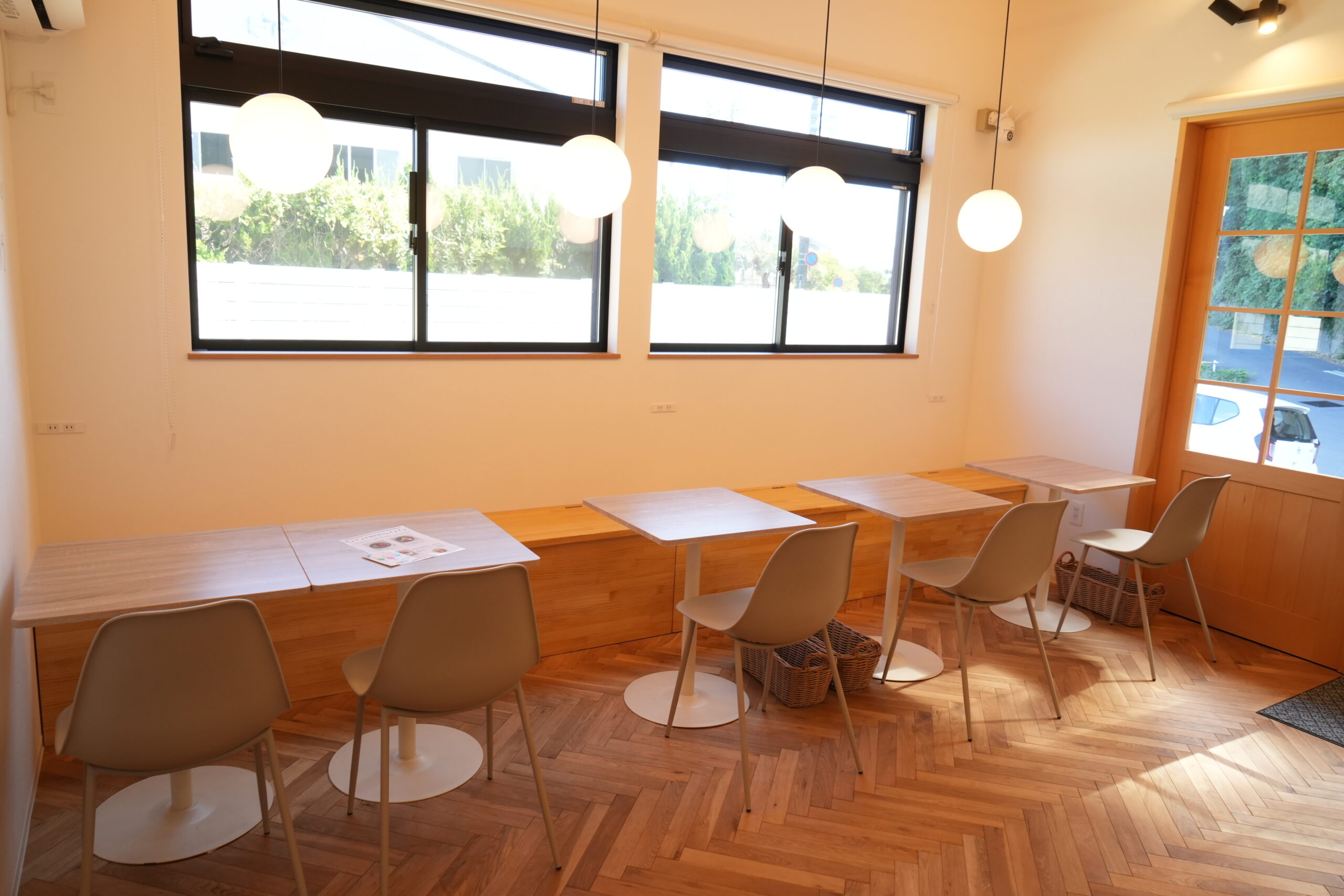 cafe Hatami